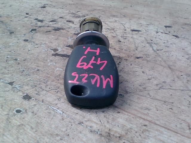 bontott DACIA LOGAN Csomagtérajtó Zárbetét