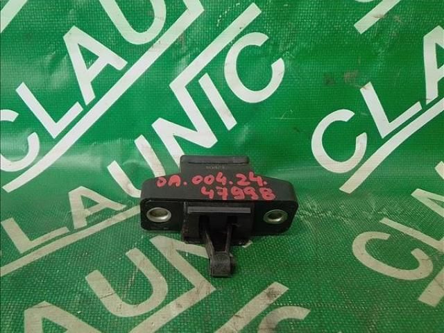 bontott DACIA LOGAN Csomagtérajtó Zárszerkezet