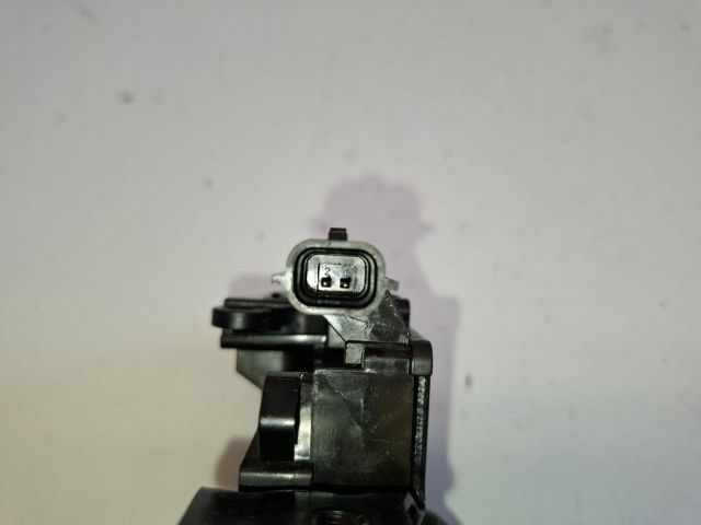 bontott DACIA LOGAN Csomagtérajtó Zárszerkezet