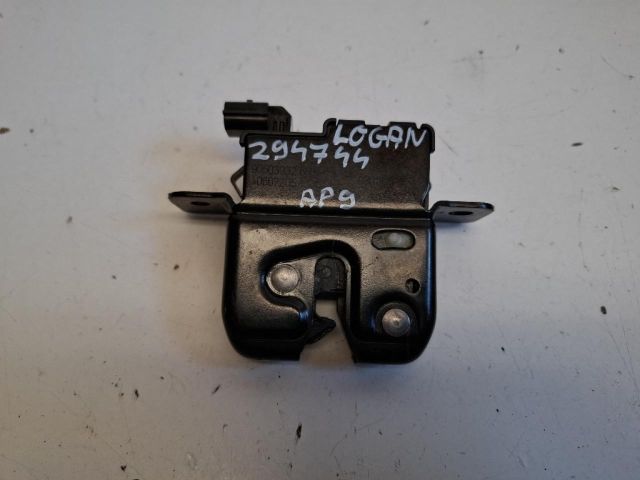 bontott DACIA LOGAN Csomagtérajtó Zárszerkezet