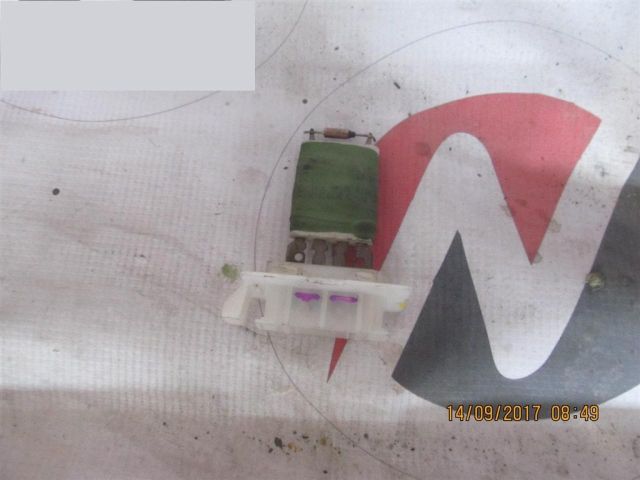 bontott DACIA LOGAN Előtét Ellenállás Fűtőmotor