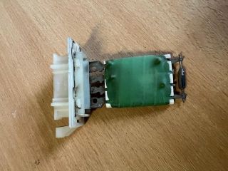 bontott DACIA LOGAN Előtét Ellenállás Fűtőmotor