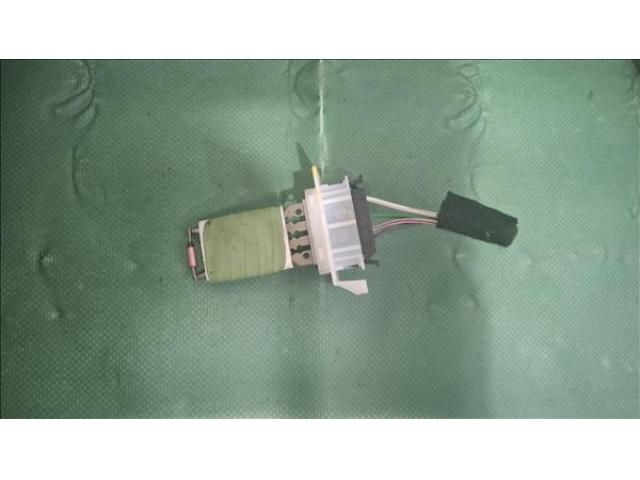 bontott DACIA LOGAN Előtét Ellenállás Fűtőmotor