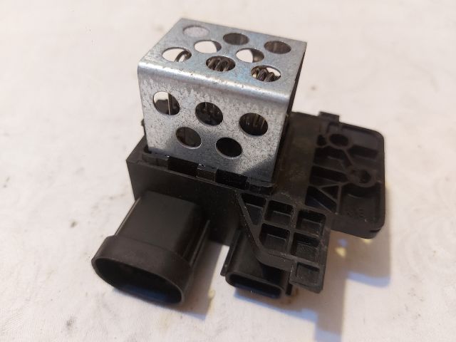 bontott DACIA LOGAN Előtét Ellenállás Fűtőmotor