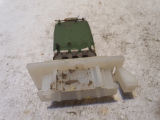 bontott DACIA LOGAN Előtét Ellenállás Fűtőmotor