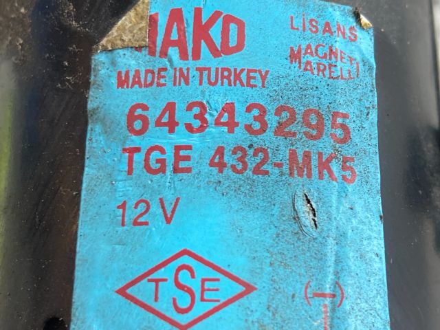 bontott DACIA LOGAN Első Ablaktörlő Motor