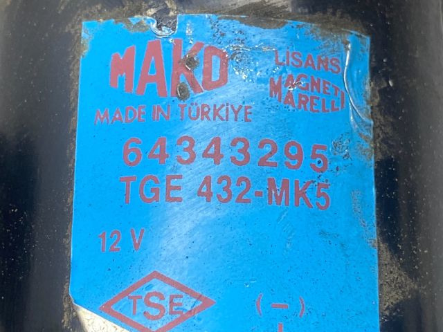 bontott DACIA LOGAN Első Ablaktörlő Motor