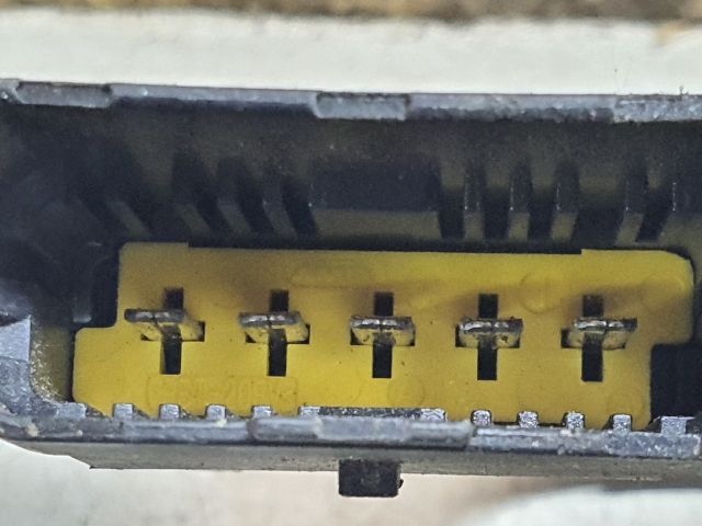 bontott DACIA LOGAN Első Ablaktörlő Motor