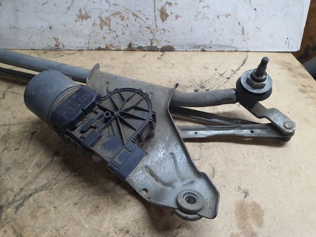 bontott DACIA LOGAN Első Ablaktörlő Motor