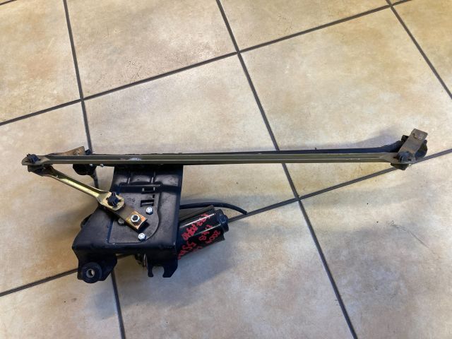 bontott DACIA LOGAN Első Ablaktörlő Szerkezet Motorral