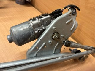 bontott DACIA LOGAN Első Ablaktörlő Szerkezet Motorral