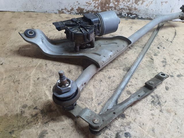 bontott DACIA LOGAN Első Ablaktörlő Szerkezet Motorral