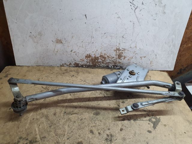 bontott DACIA LOGAN Első Ablaktörlő Szerkezet Motorral