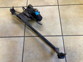 bontott DACIA LOGAN Első Ablaktörlő Szerkezet Motorral