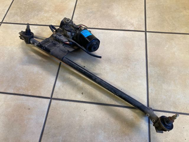 bontott DACIA LOGAN Első Ablaktörlő Szerkezet Motorral