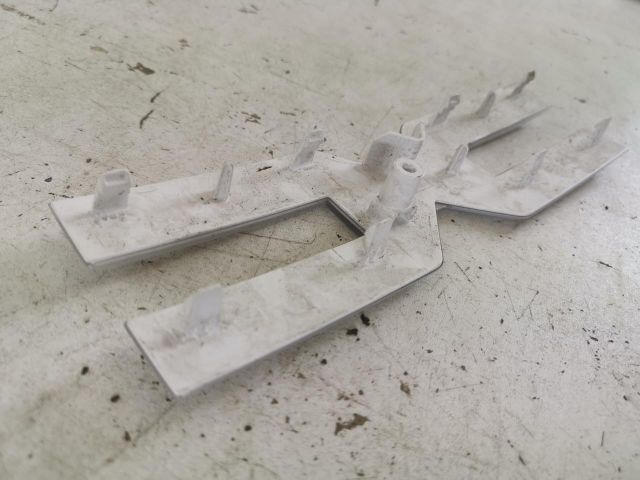 bontott DACIA LOGAN Első Embléma