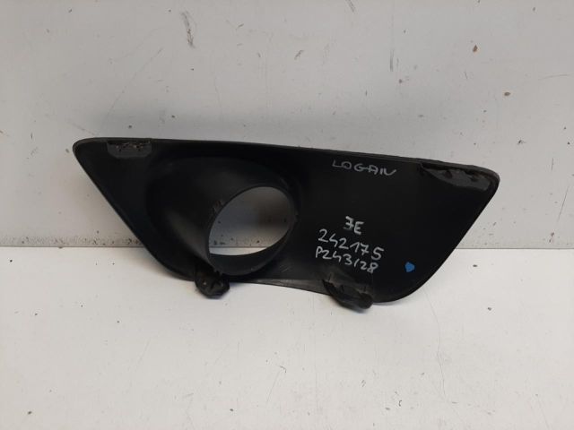 bontott DACIA LOGAN Első Lökhárító Jobb Díszrács