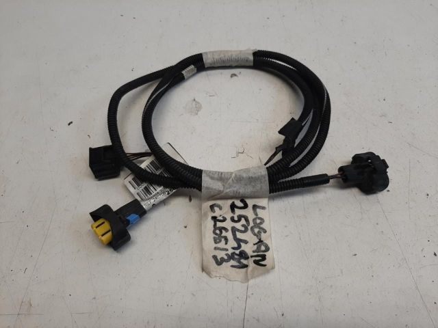 bontott DACIA LOGAN Első Lökhárító Kábelköteg