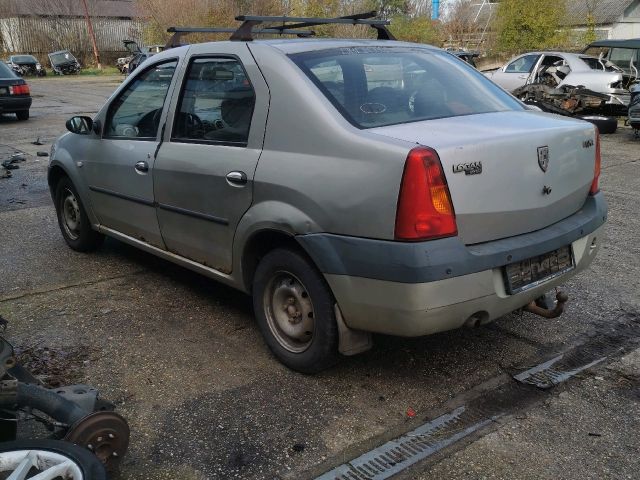 bontott DACIA LOGAN Első Lökhárító Merevítő (Fém)