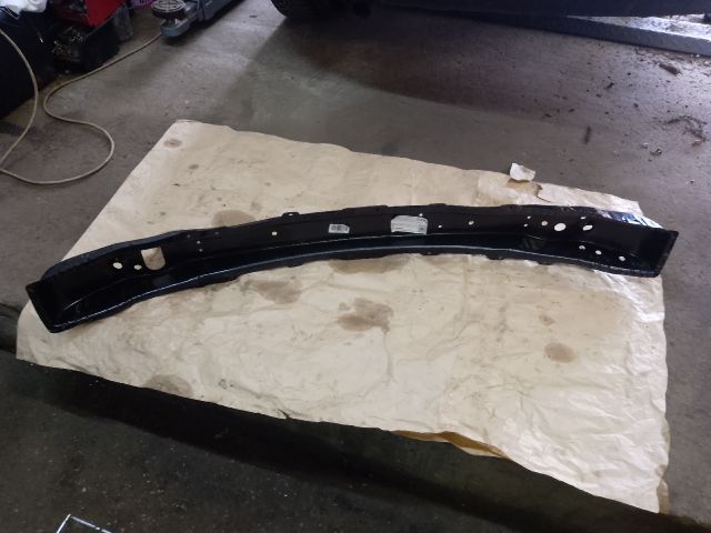 bontott DACIA LOGAN Első Lökhárító Merevítő (Fém)