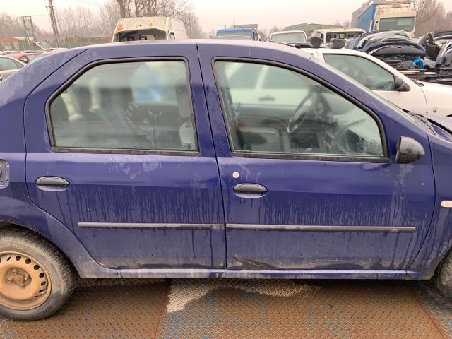 bontott DACIA LOGAN Első Lökhárító (Részeivel)