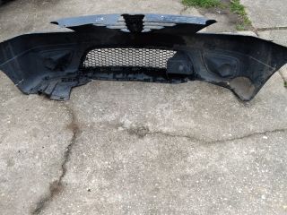 bontott DACIA LOGAN Első Lökhárító (Részeivel)