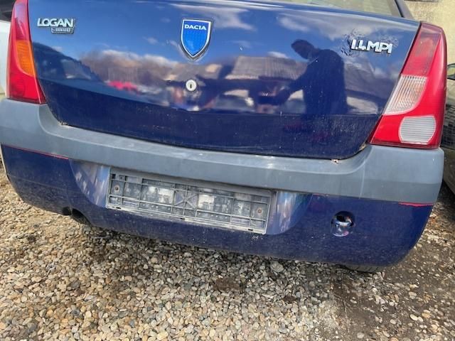 bontott DACIA LOGAN Első Lökhárító (Részeivel)