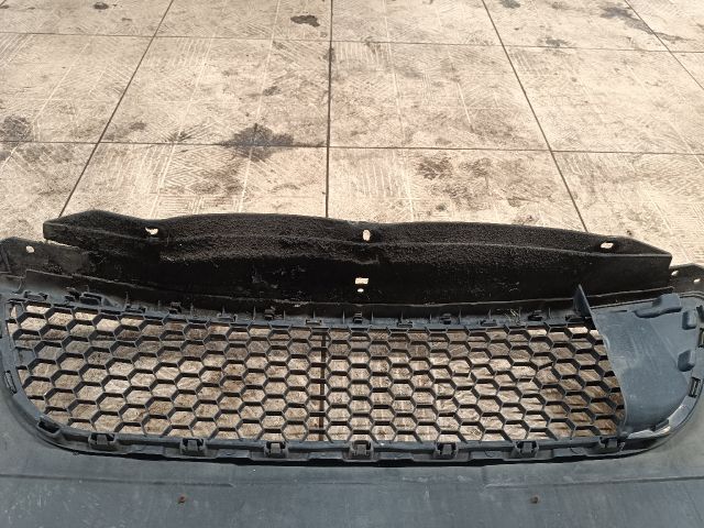 bontott DACIA LOGAN Első Lökhárító (Üresen)