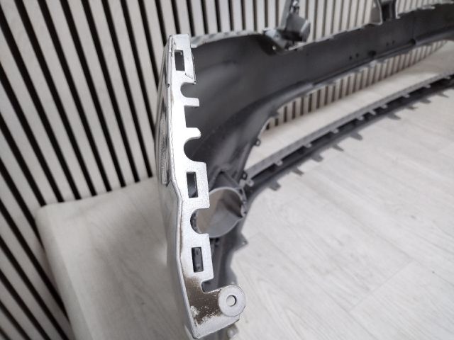 bontott DACIA LOGAN Első Lökhárító (Üresen)