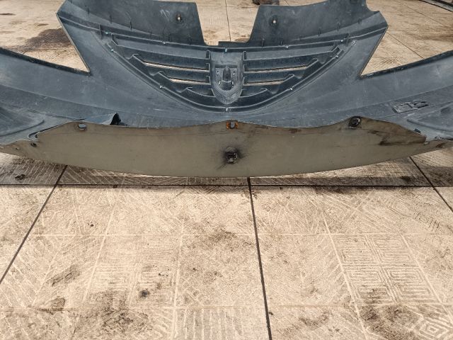 bontott DACIA LOGAN Első Lökhárító (Üresen)