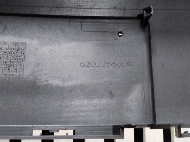 bontott DACIA LOGAN Első Lökhárító (Üresen)