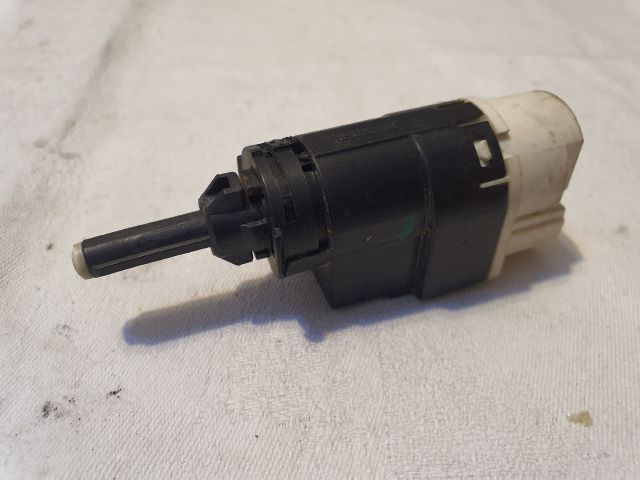 bontott DACIA LOGAN Fék Pedál Kapcsoló