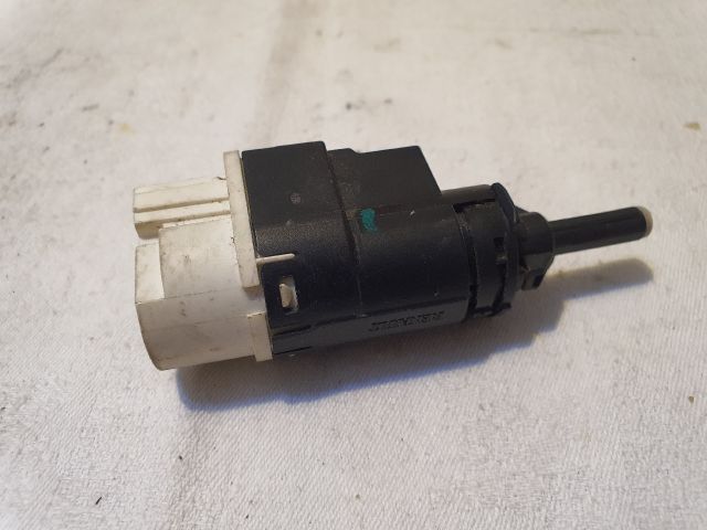 bontott DACIA LOGAN Fék Pedál Kapcsoló