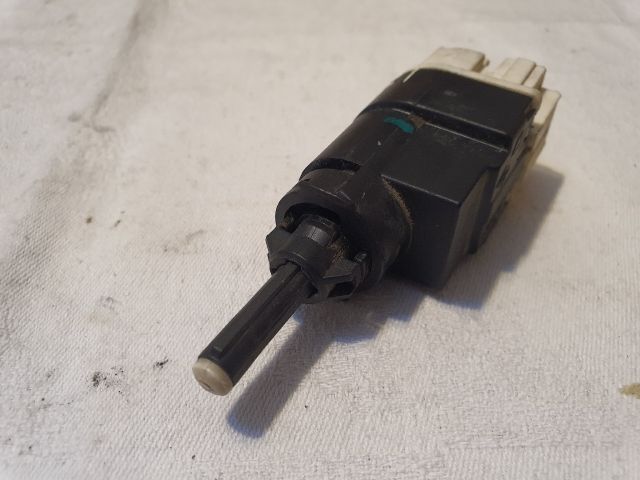 bontott DACIA LOGAN Fék Pedál Kapcsoló