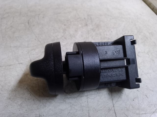 bontott DACIA LOGAN Fényszórómagasság Állító Kapcsoló