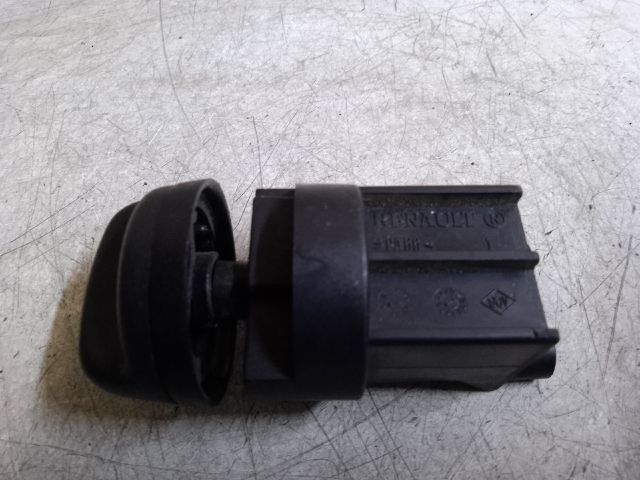 bontott DACIA LOGAN Fényszórómagasság Állító Kapcsoló