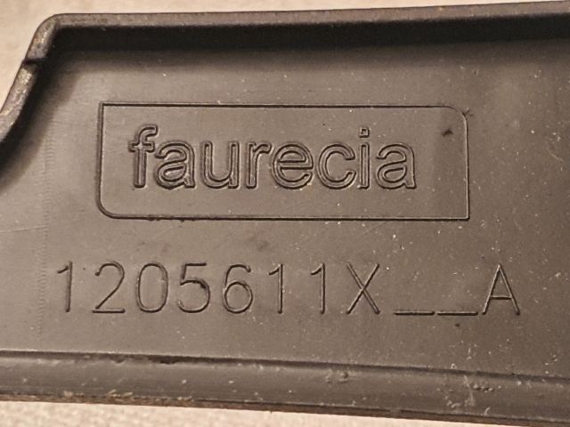 bontott DACIA LOGAN Fűtéskapcsoló Keret