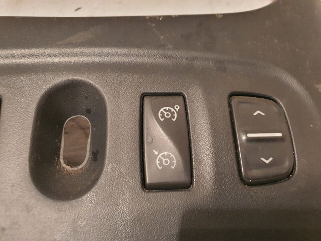 bontott DACIA LOGAN Fűtéskapcsoló Keret