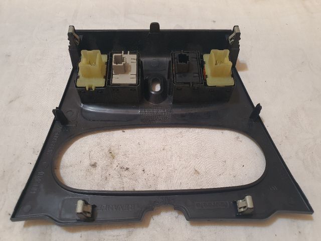 bontott DACIA LOGAN Fűtéskapcsoló Keret