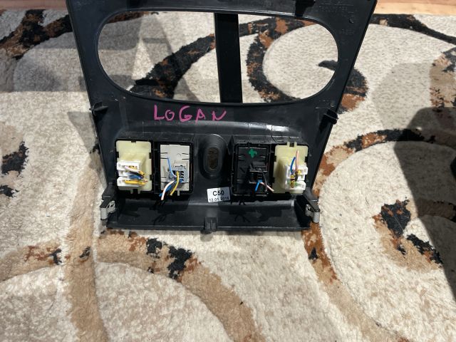 bontott DACIA LOGAN Fűtéskapcsoló Keret