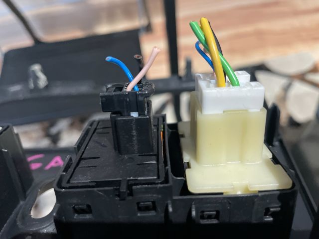 bontott DACIA LOGAN Fűtéskapcsoló Keret