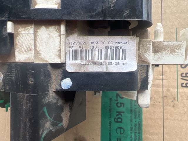 bontott DACIA LOGAN Fűtéskapcsoló (manuális klímás)