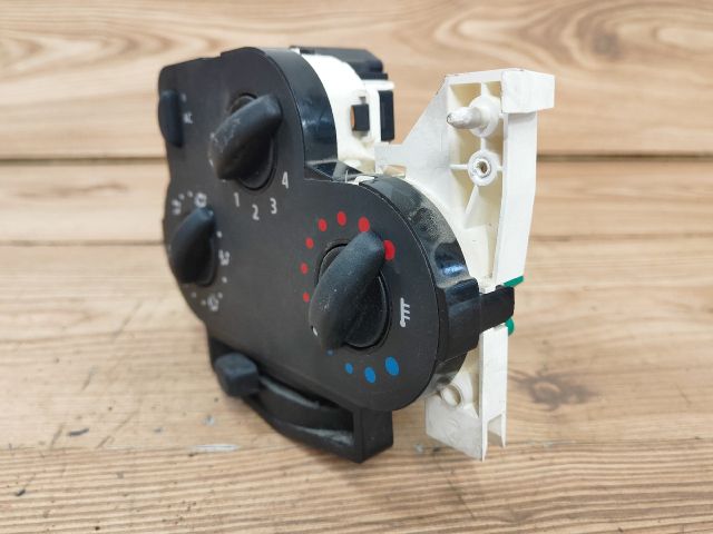 bontott DACIA LOGAN Fűtéskapcsoló (manuális klímás)