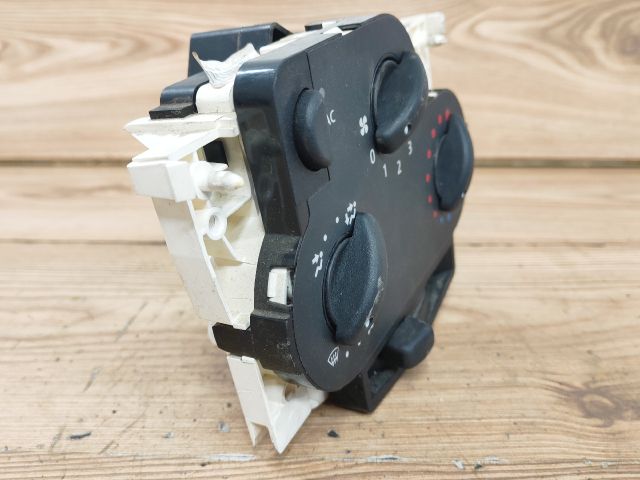 bontott DACIA LOGAN Fűtéskapcsoló (manuális klímás)