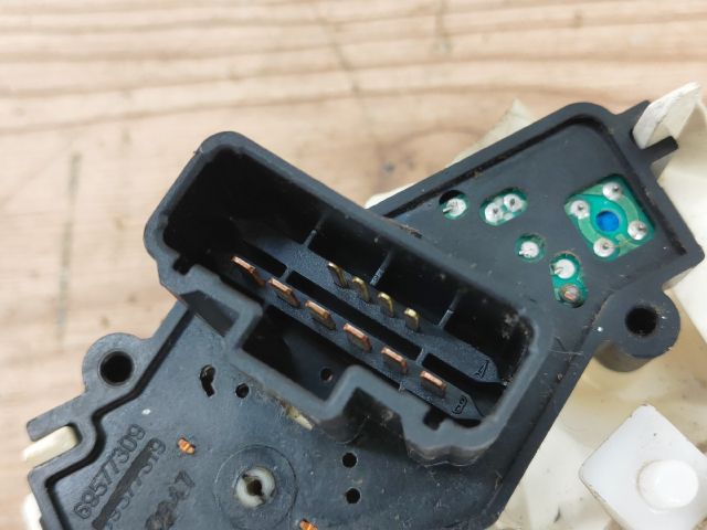 bontott DACIA LOGAN Fűtéskapcsoló (manuális klímás)