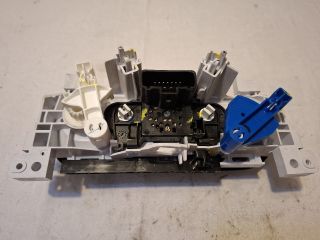 bontott DACIA LOGAN Fűtéskapcsoló (manuális klímás)