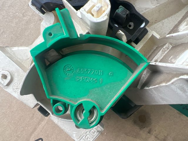 bontott DACIA LOGAN Fűtéskapcsoló (manuális klímás)