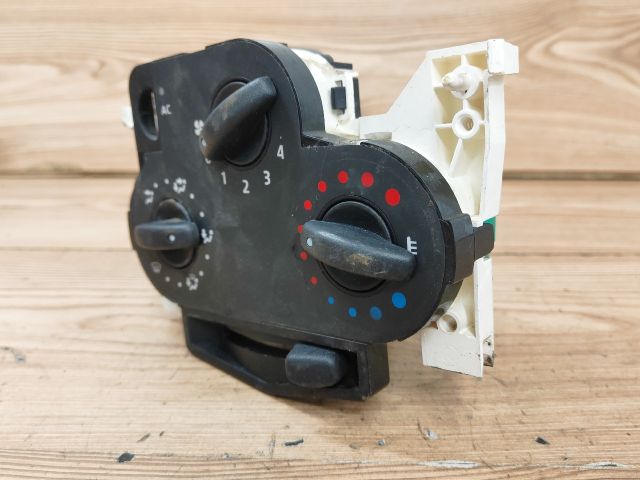 bontott DACIA LOGAN Fűtéskapcsoló (manuális klímás)