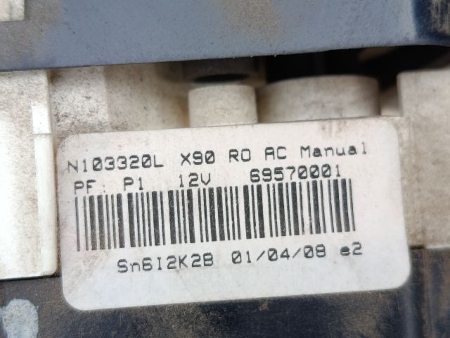 bontott DACIA LOGAN Fűtéskapcsoló (manuális klímás)