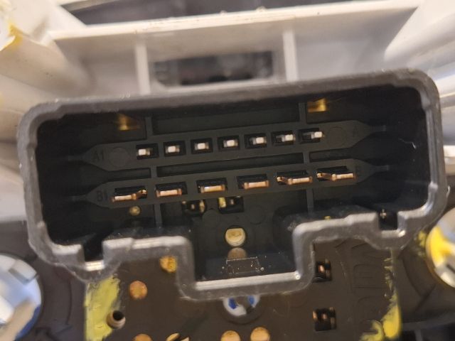 bontott DACIA LOGAN Fűtéskapcsoló (manuális klímás)